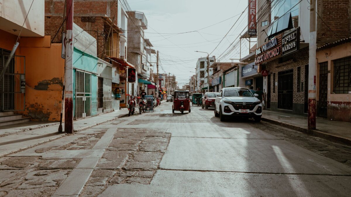Getting around Antananarivo: metros, taxis and passes