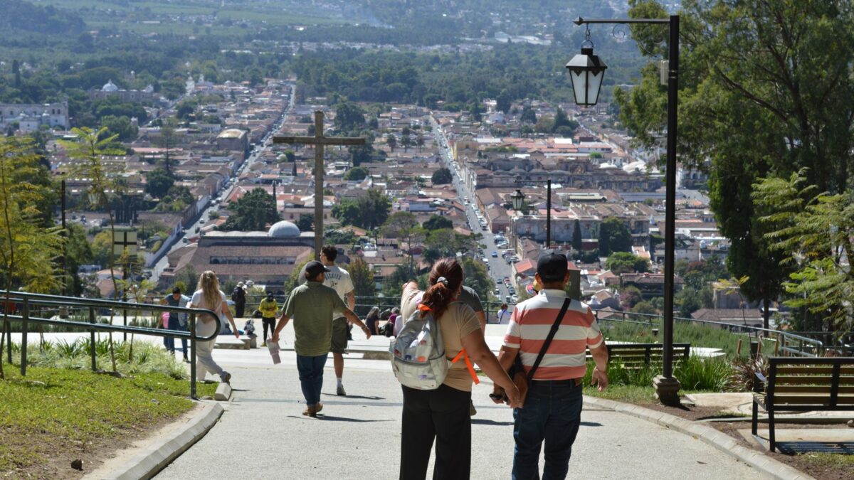 Moving to Guatemala: visas, banking and SIM cards