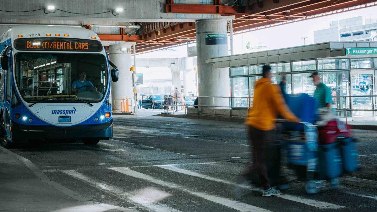 From the airport into Reykjavík: every option and what it costs