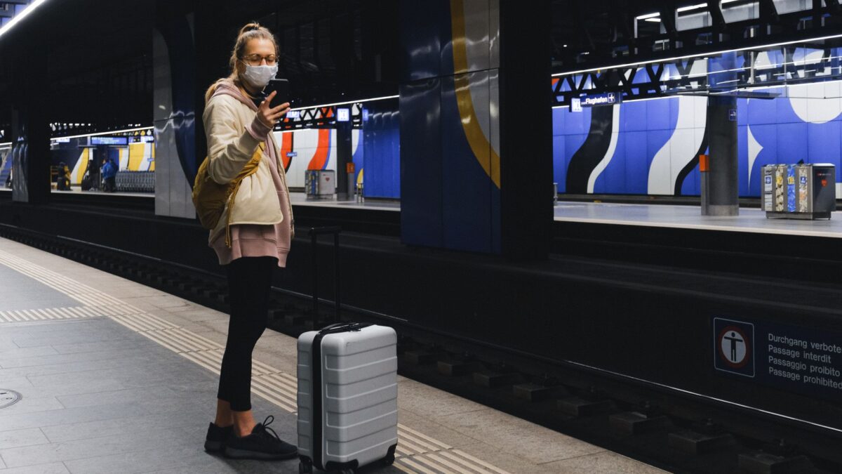From the airport into Oslo: every option and what it costs