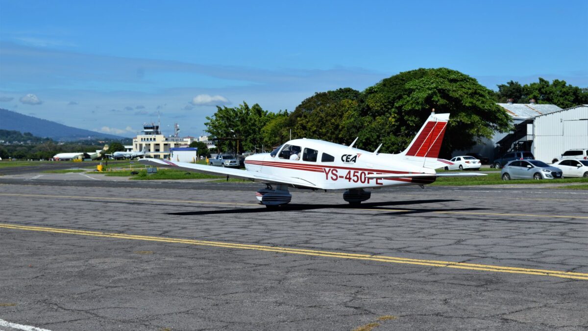 From the airport into Quito: every option and what it costs