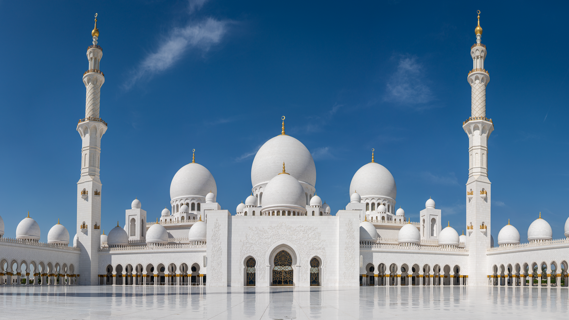 Getting Oriented: Your Base and Your Hafilat Card — United Arab Emirates