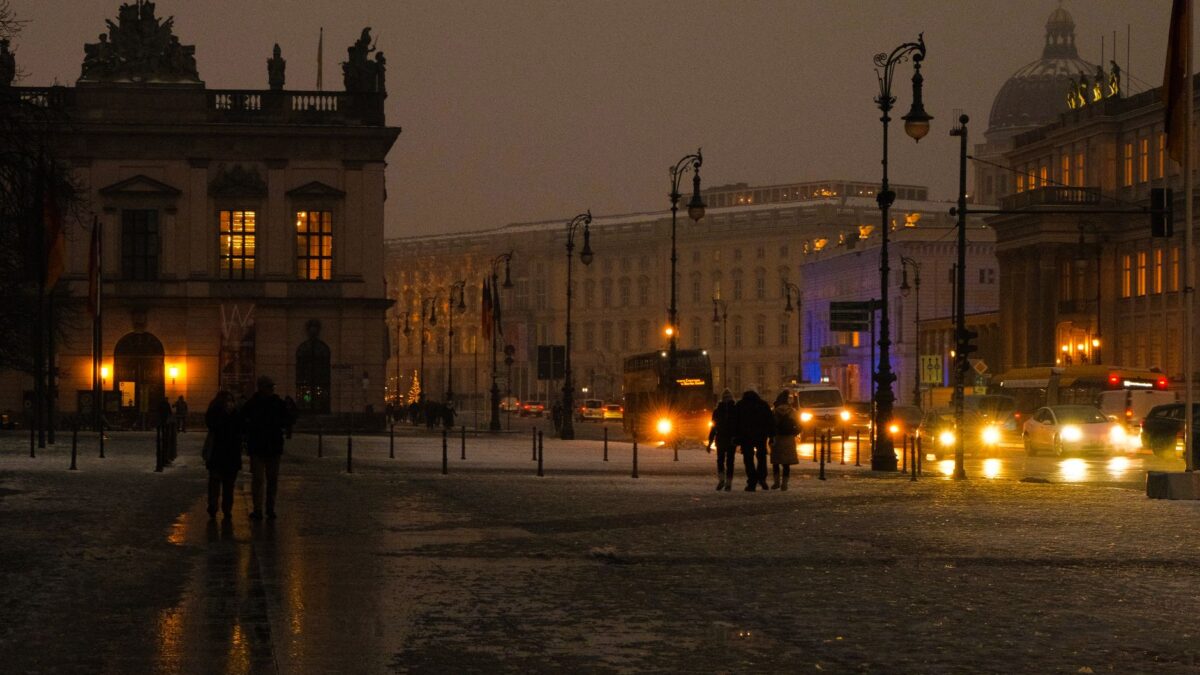 Moving to Germany: visas, banking and SIM cards