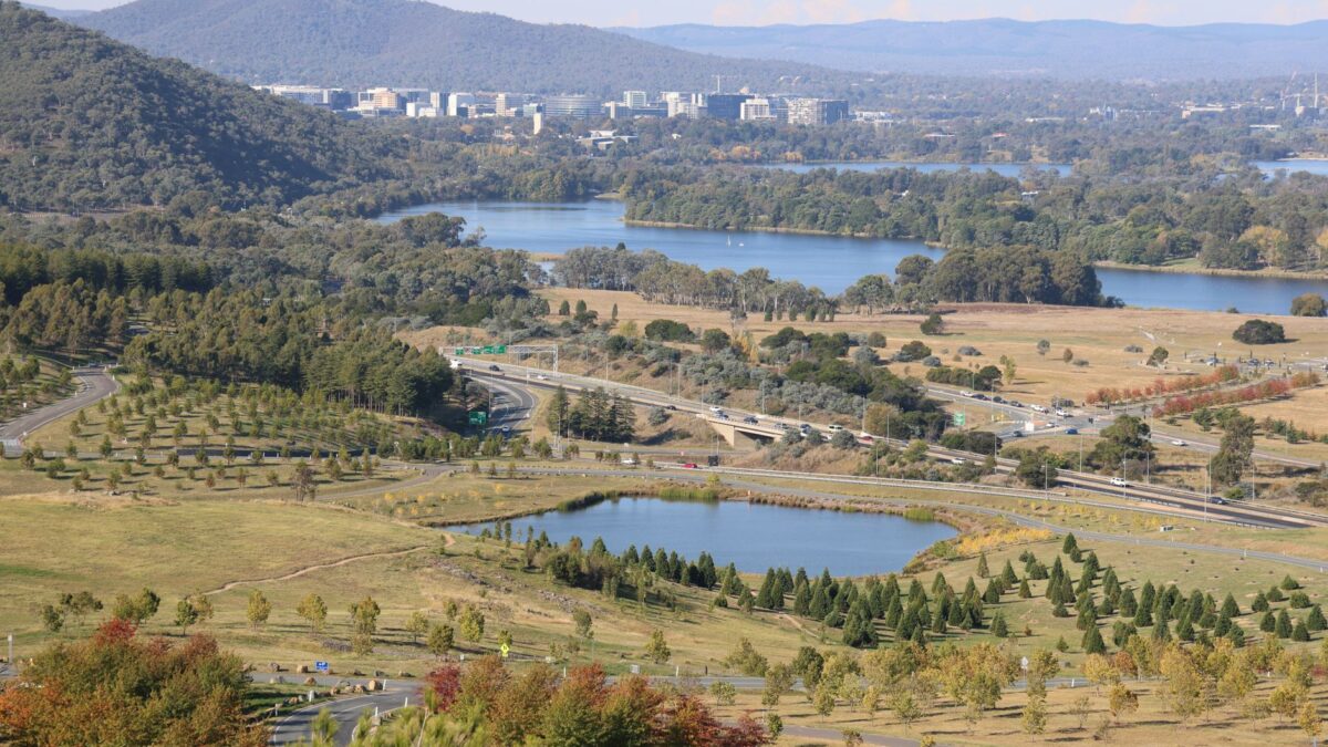 Getting around Canberra: metros, taxis and passes