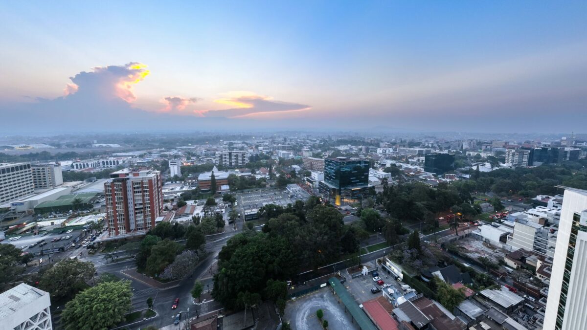 Getting around Guatemala City: metros, taxis and passes