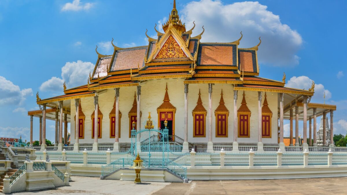 How much does a trip to Cambodia cost?