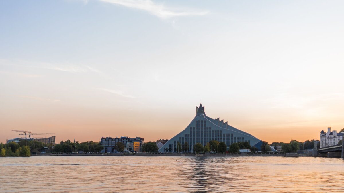 From the airport into Riga: every option and what it costs