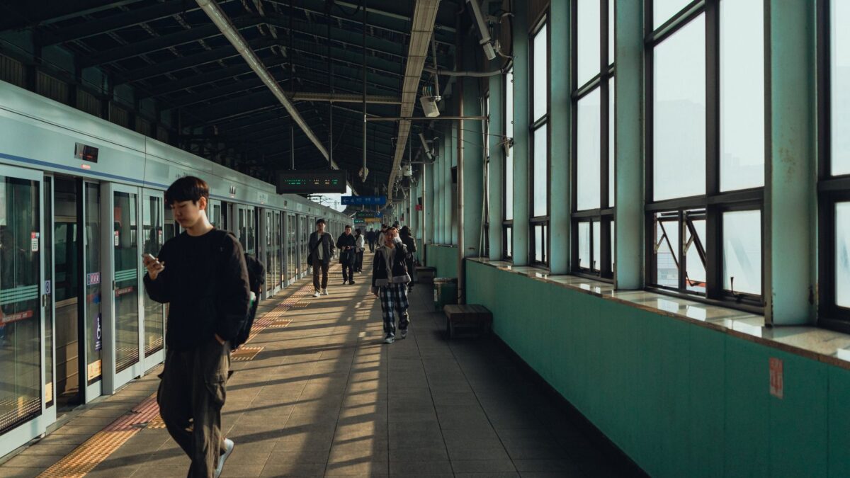 Getting around Seoul: metros, taxis and passes