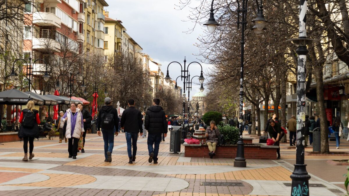 Moving to Bulgaria: visas, banking and SIM cards