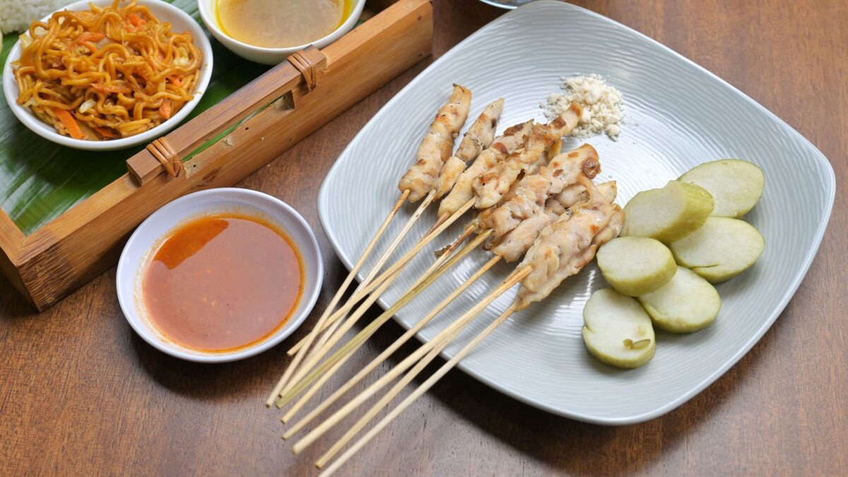 What to eat in Indonesia — and what it costs