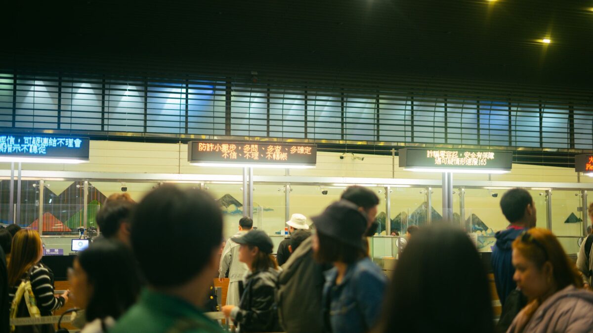 From the airport into Manila: every option and what it costs