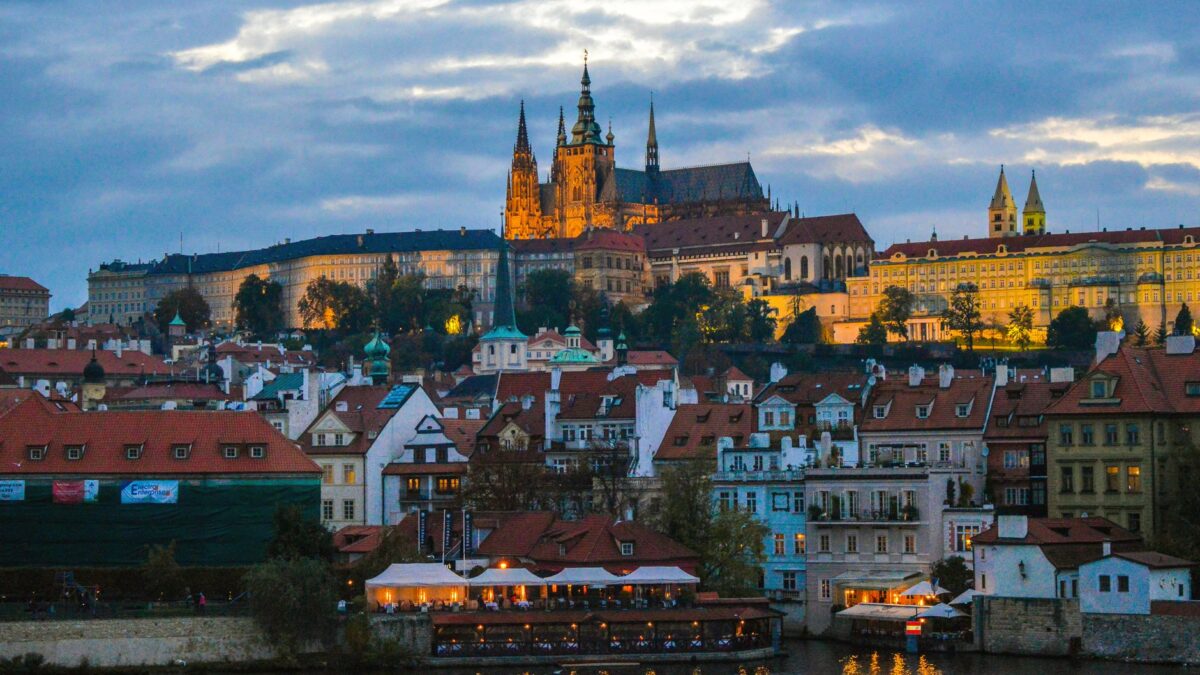How much does a trip to Czechia cost?